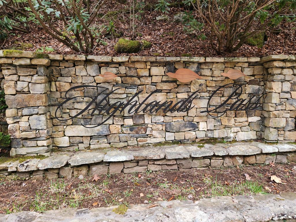 00 Highlands Pass