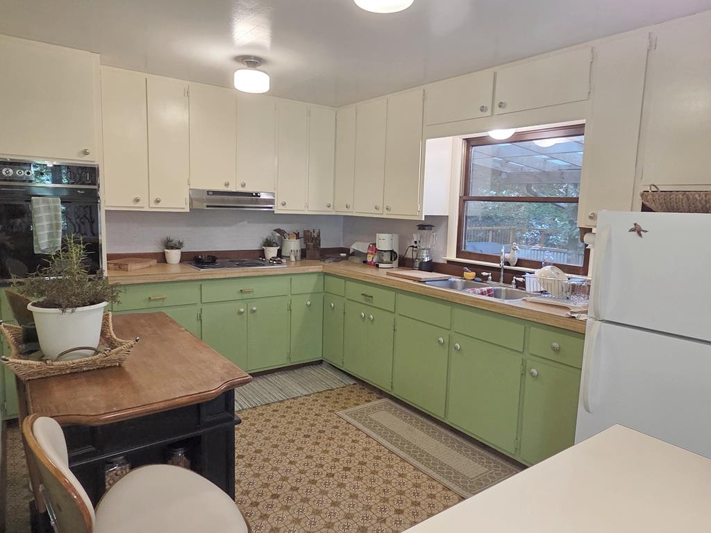 480 Peaceful Cove Road