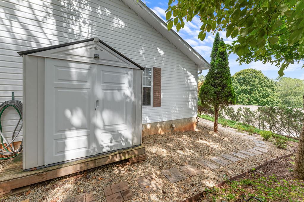 174 Cove Crossing