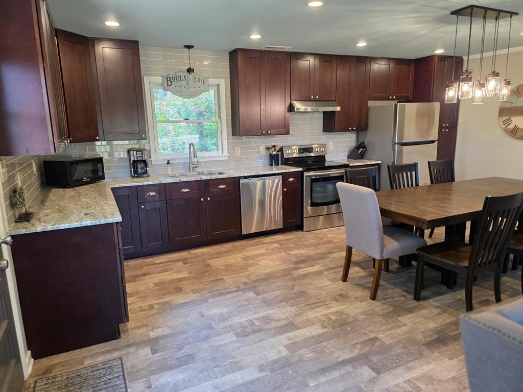 333 Fox Layre Road, Franklin