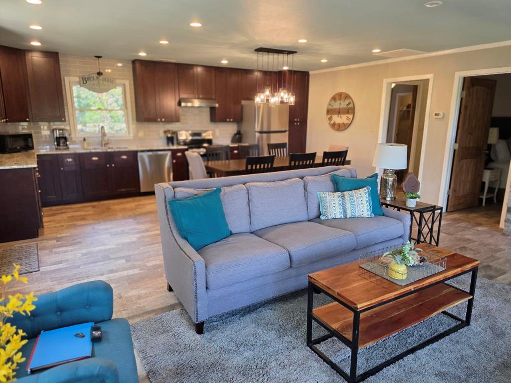 333 Fox Layre Road, Franklin