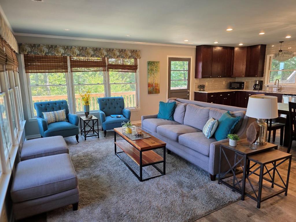 333 Fox Layre Road, Franklin