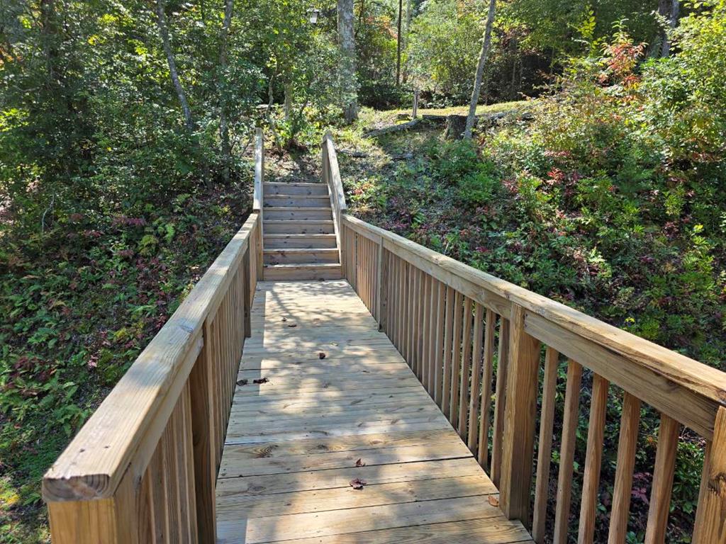 333 Fox Layre Road, Franklin