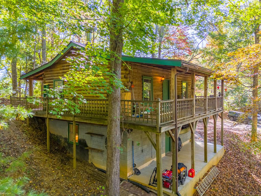 682 Lily Lane