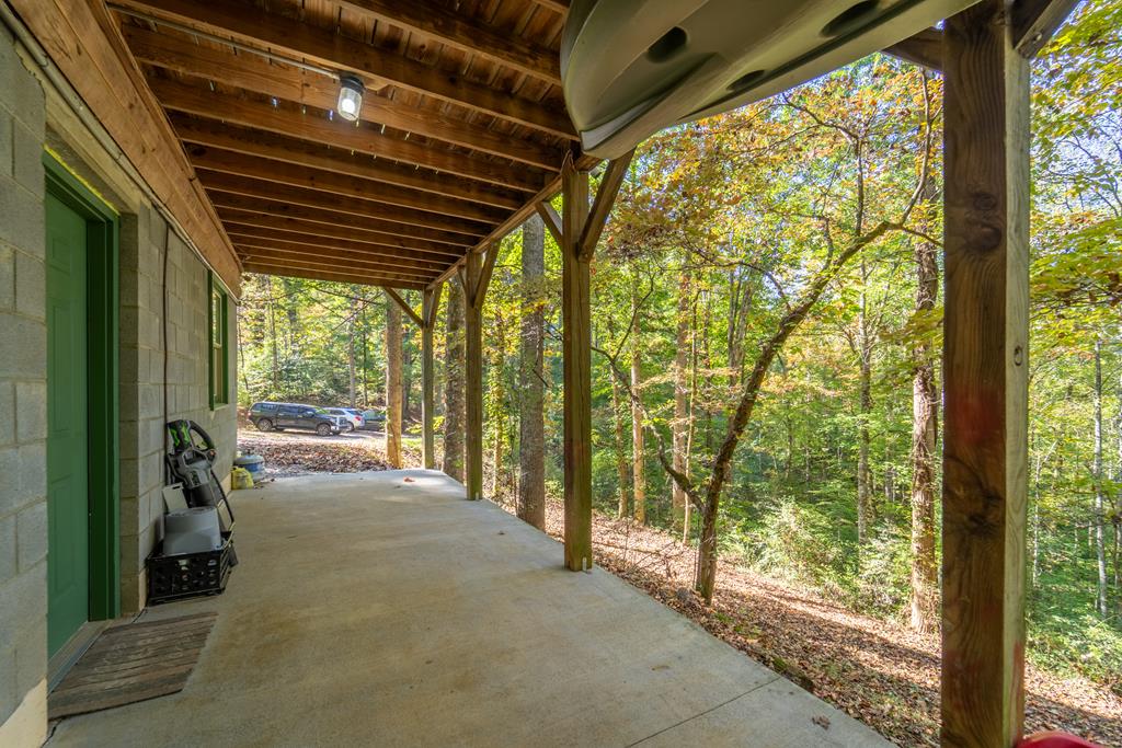 682 Lily Lane