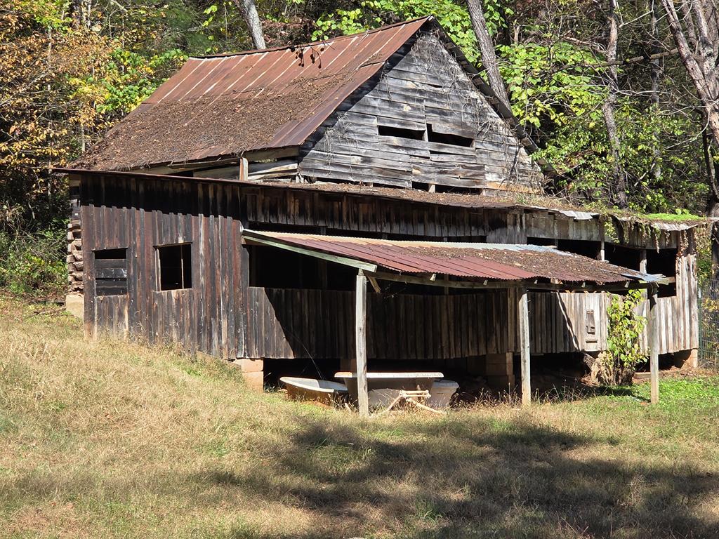 20 West Mills Road, Franklin