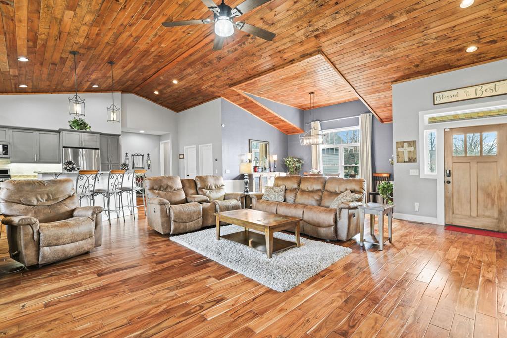 75 Willowbrook Estates