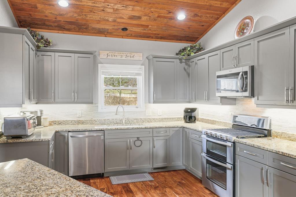 75 Willowbrook Estates