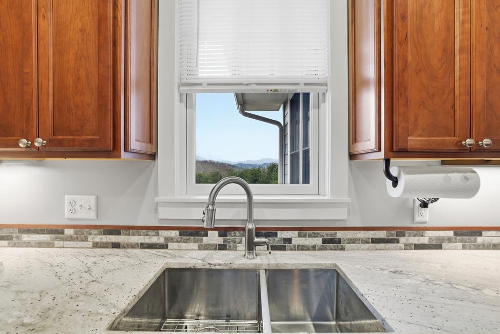 789 Chapel Cove Circle