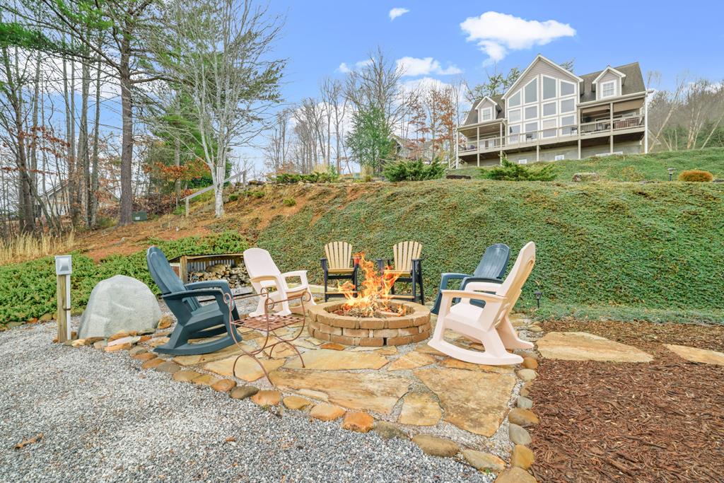 789 Chapel Cove Circle