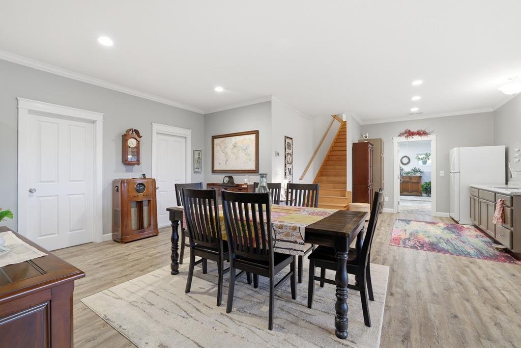 789 Chapel Cove Circle