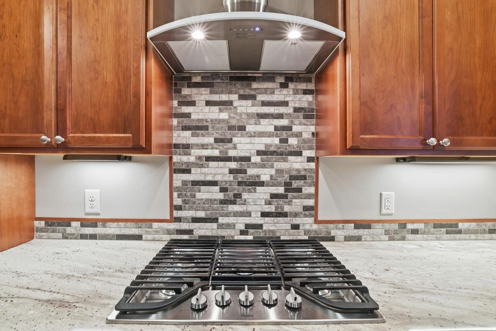 789 Chapel Cove Circle