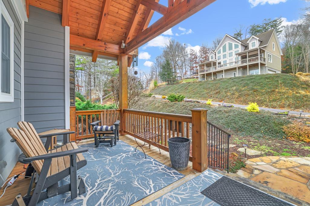 789 Chapel Cove Circle