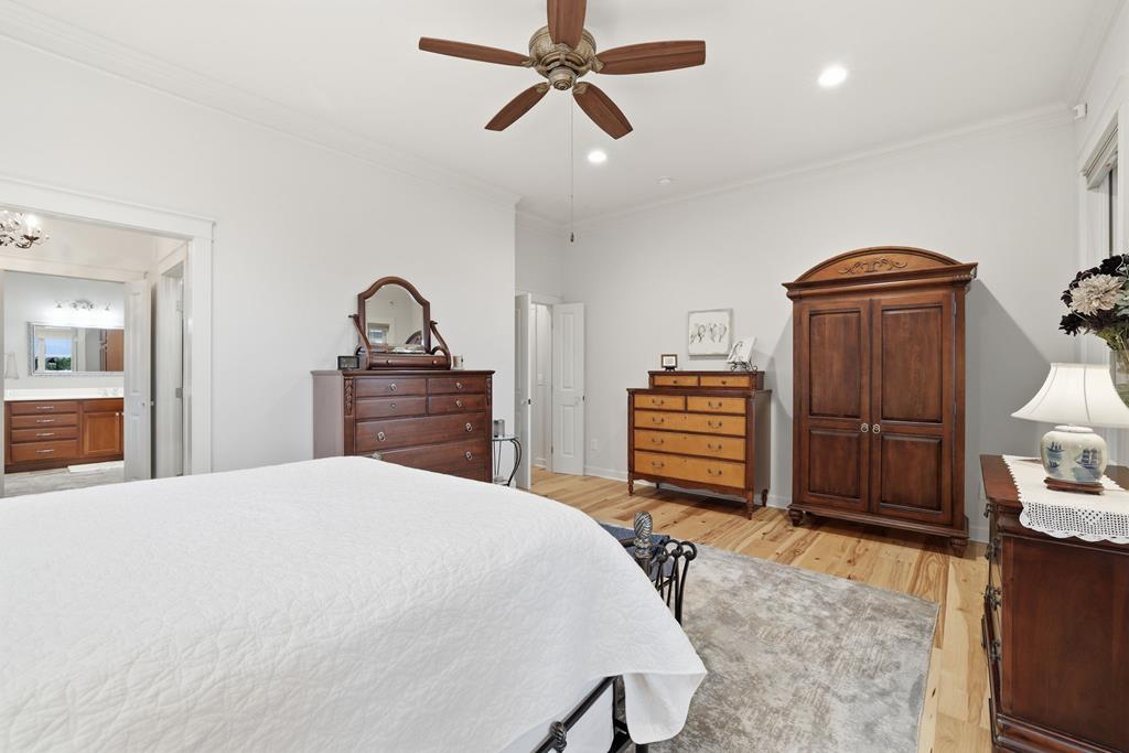 789 Chapel Cove Circle