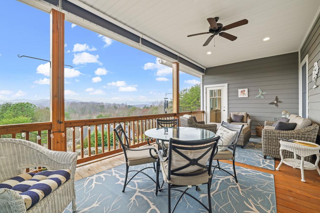 789 Chapel Cove Circle