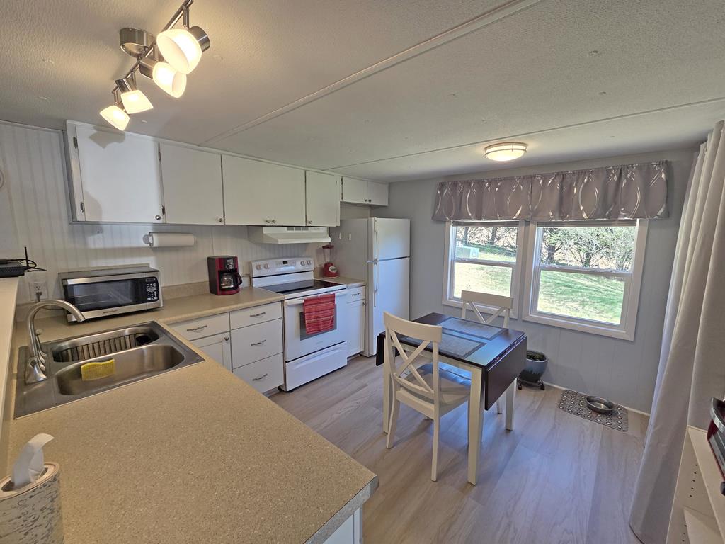 51 Pastureview Dr.