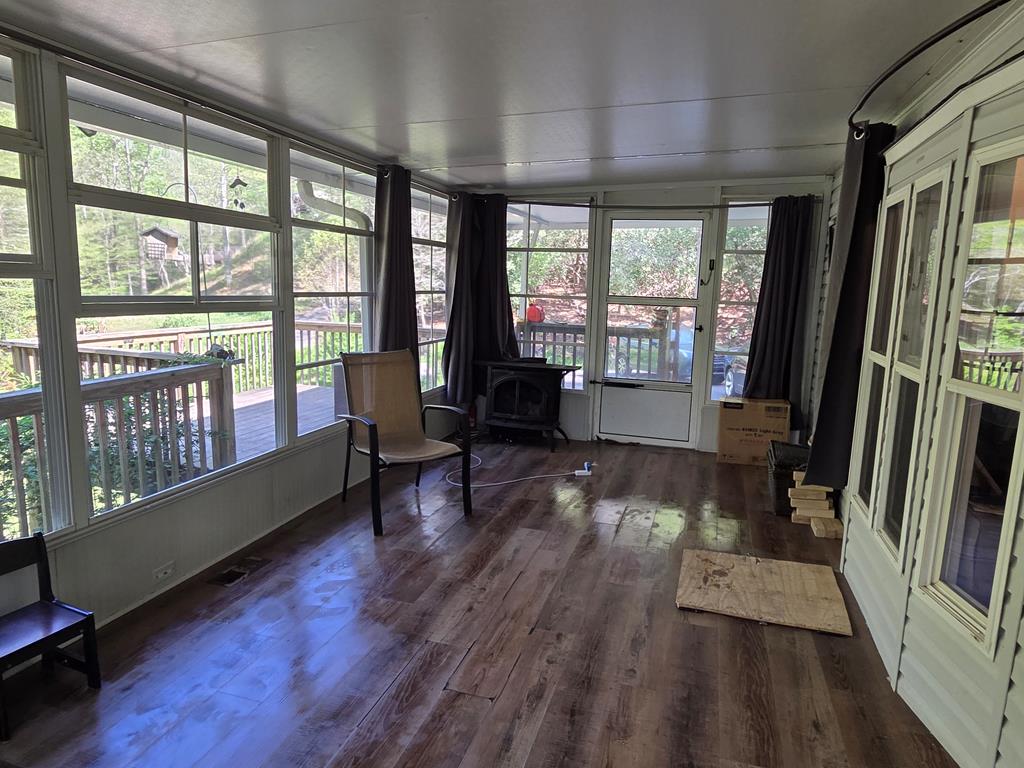 57 Pounding Mill Cove