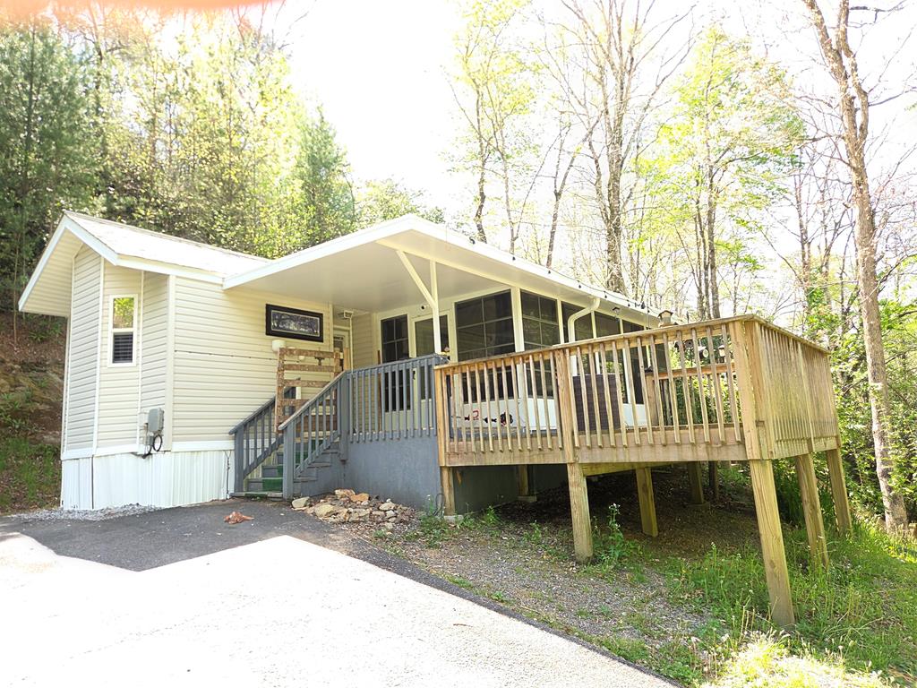 57 Pounding Mill Cove