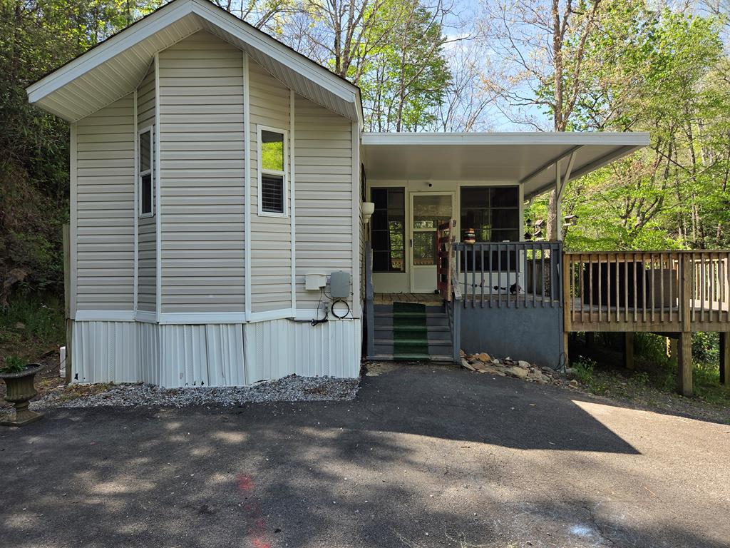 57 Pounding Mill Cove