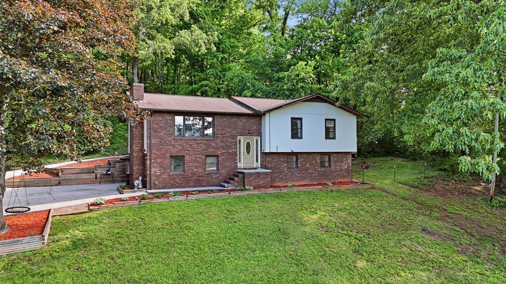 1006 Patton Rd.