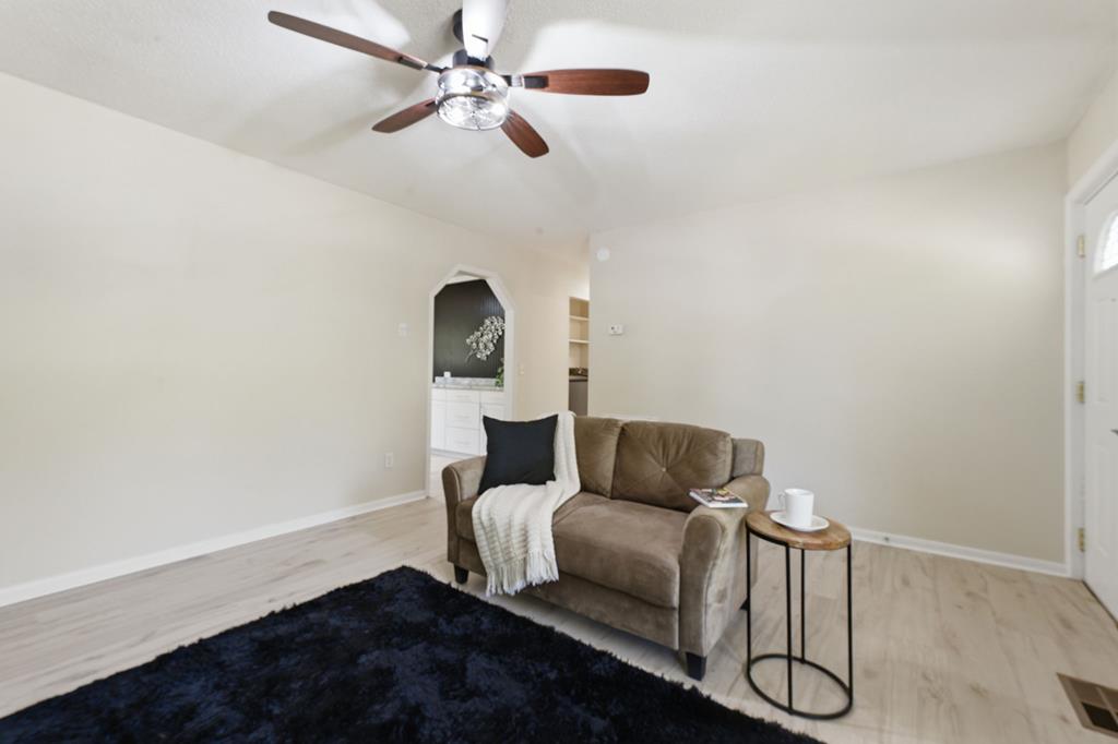 83 Meadowbrook Drive