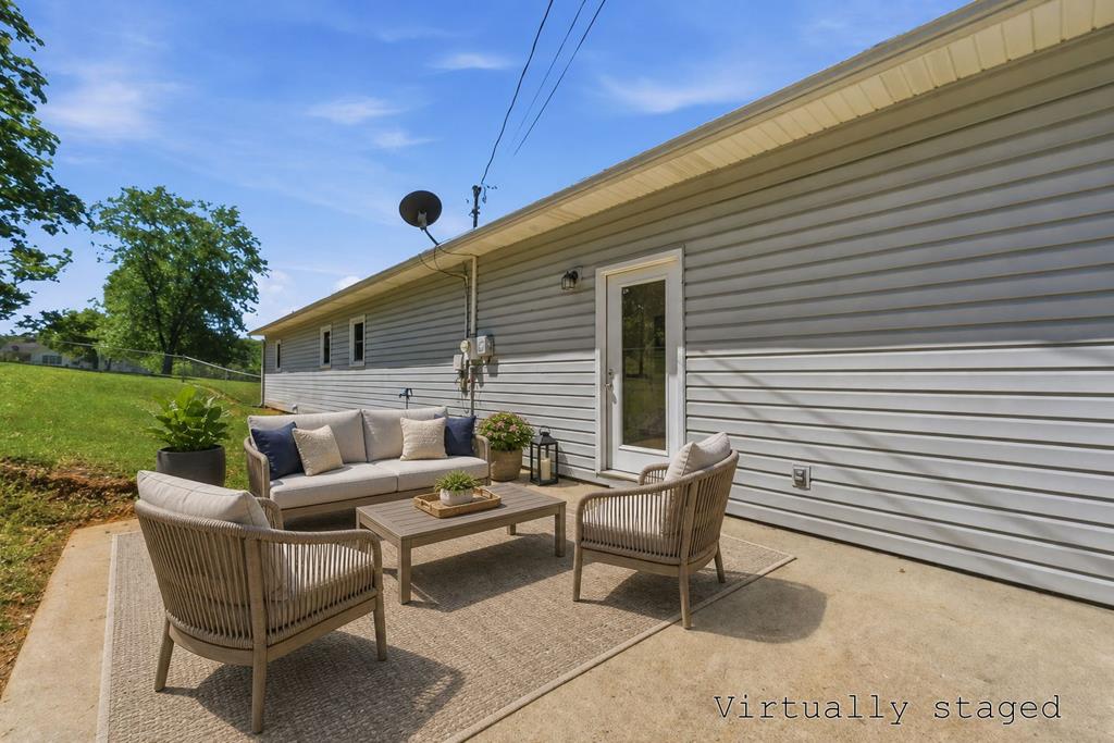 83 Meadowbrook Drive