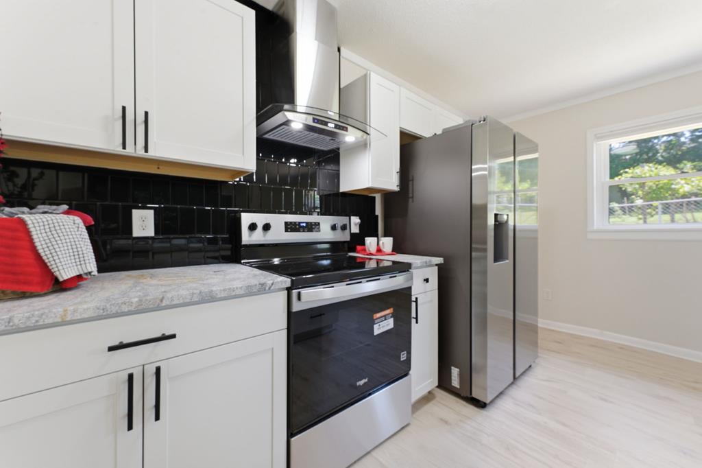 83 Meadowbrook Drive