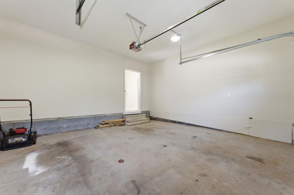 83 Meadowbrook Drive
