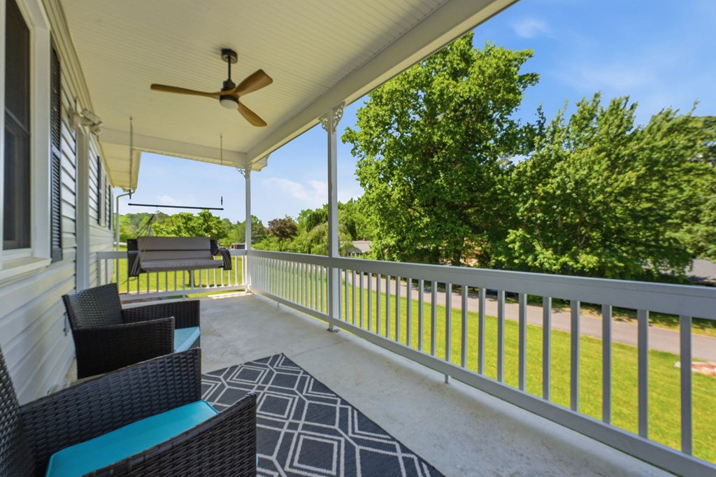 83 Meadowbrook Drive