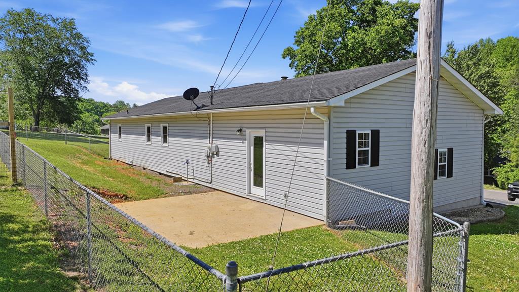 83 Meadowbrook Drive