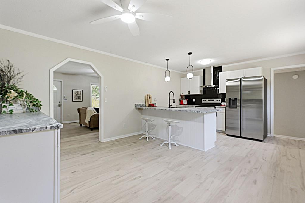 83 Meadowbrook Drive