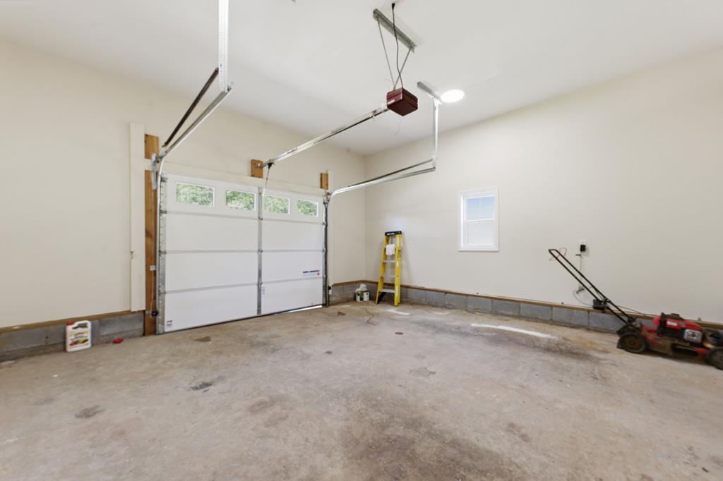 83 Meadowbrook Drive