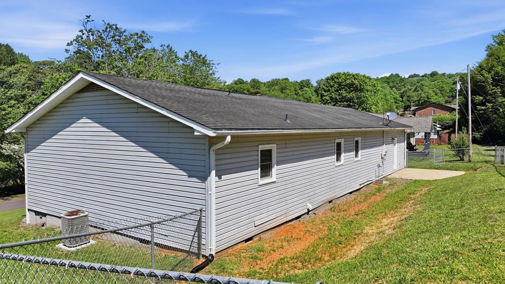 83 Meadowbrook Drive