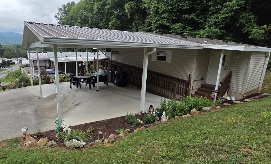 210 Country Woods Drive