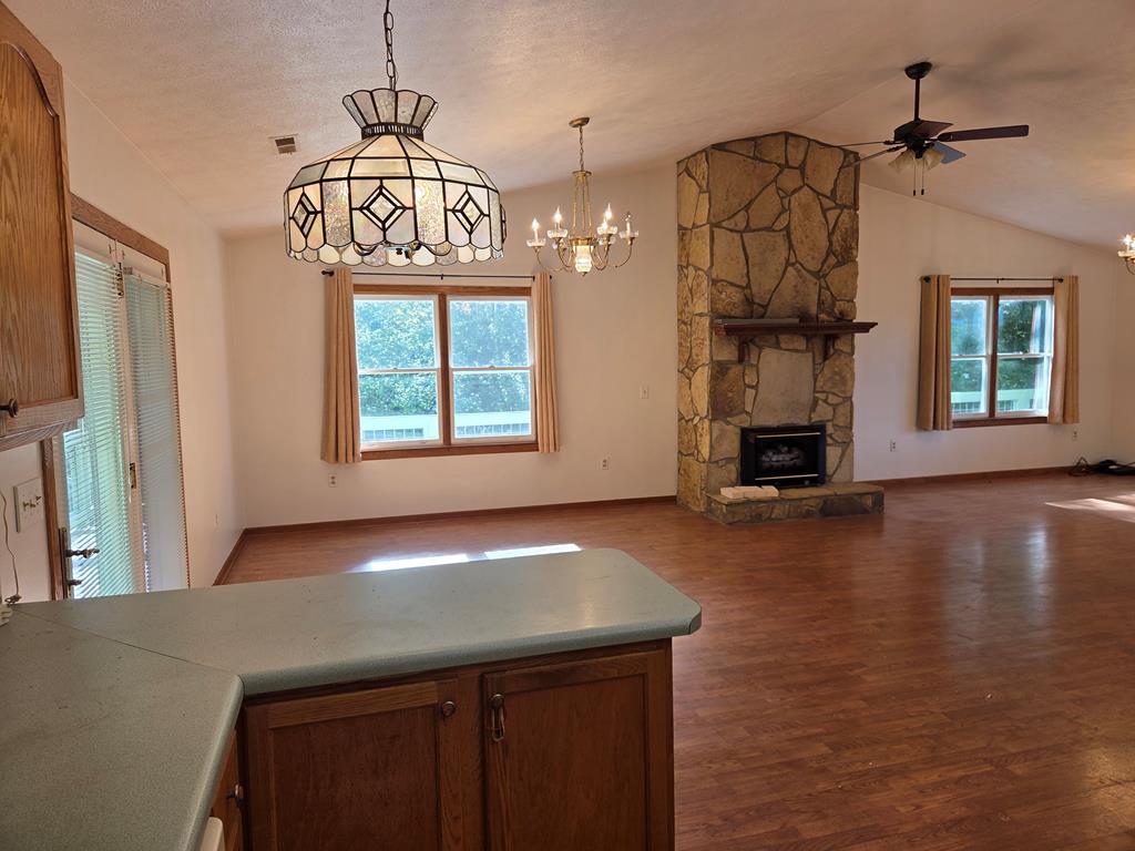 244 Willow Cove