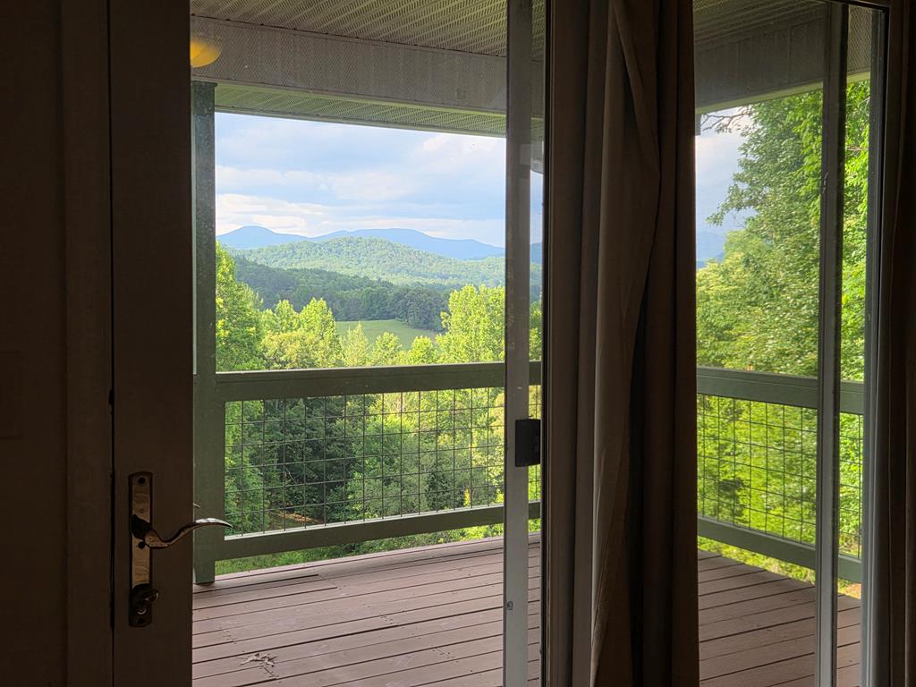 244 Willow Cove