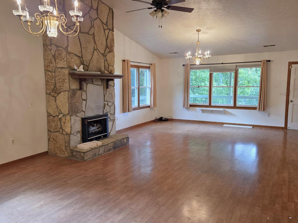 244 Willow Cove