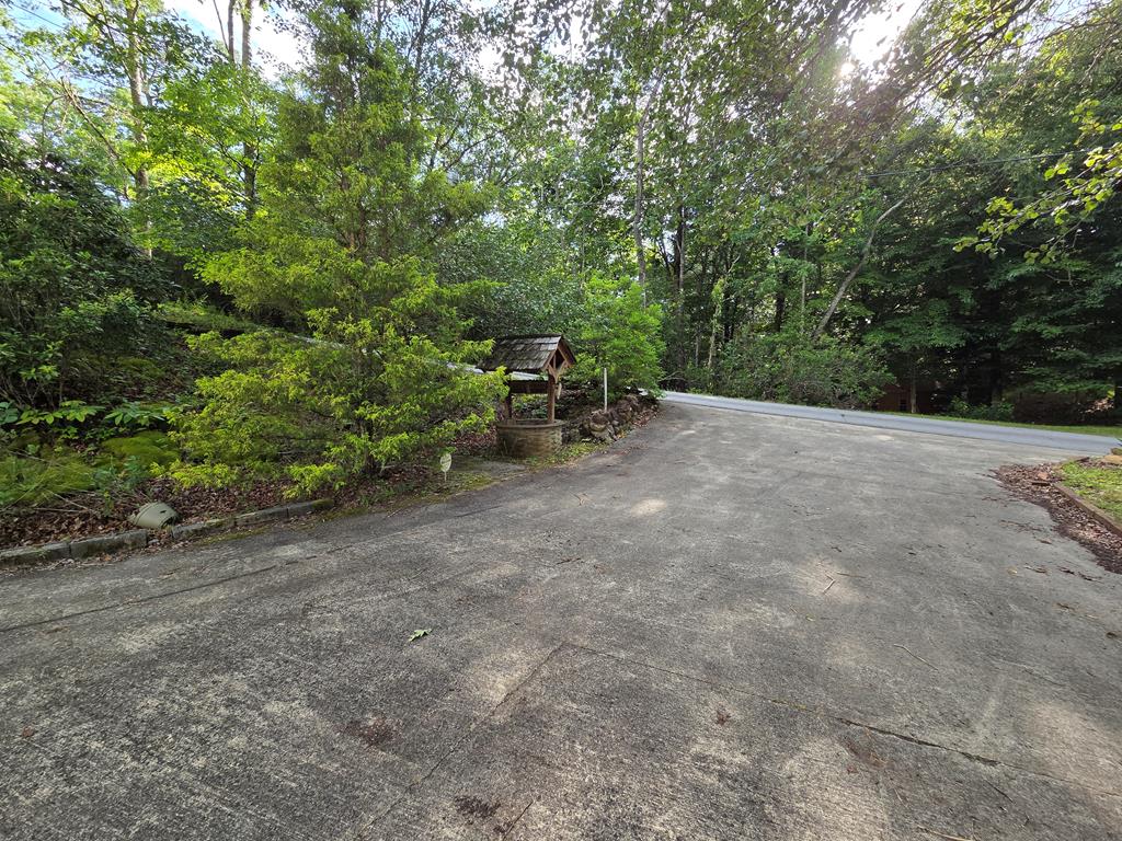 244 Willow Cove