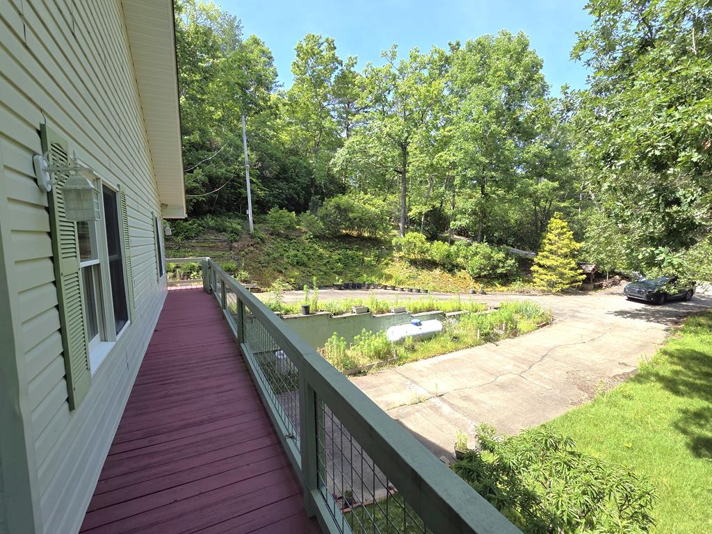 244 Willow Cove