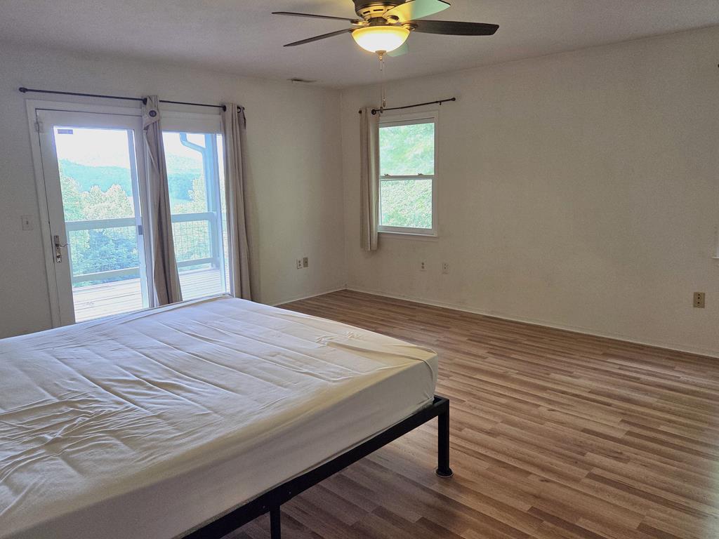 244 Willow Cove