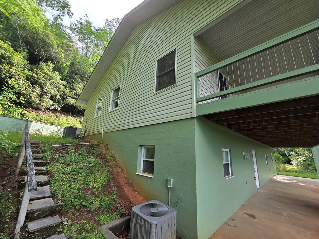 244 Willow Cove