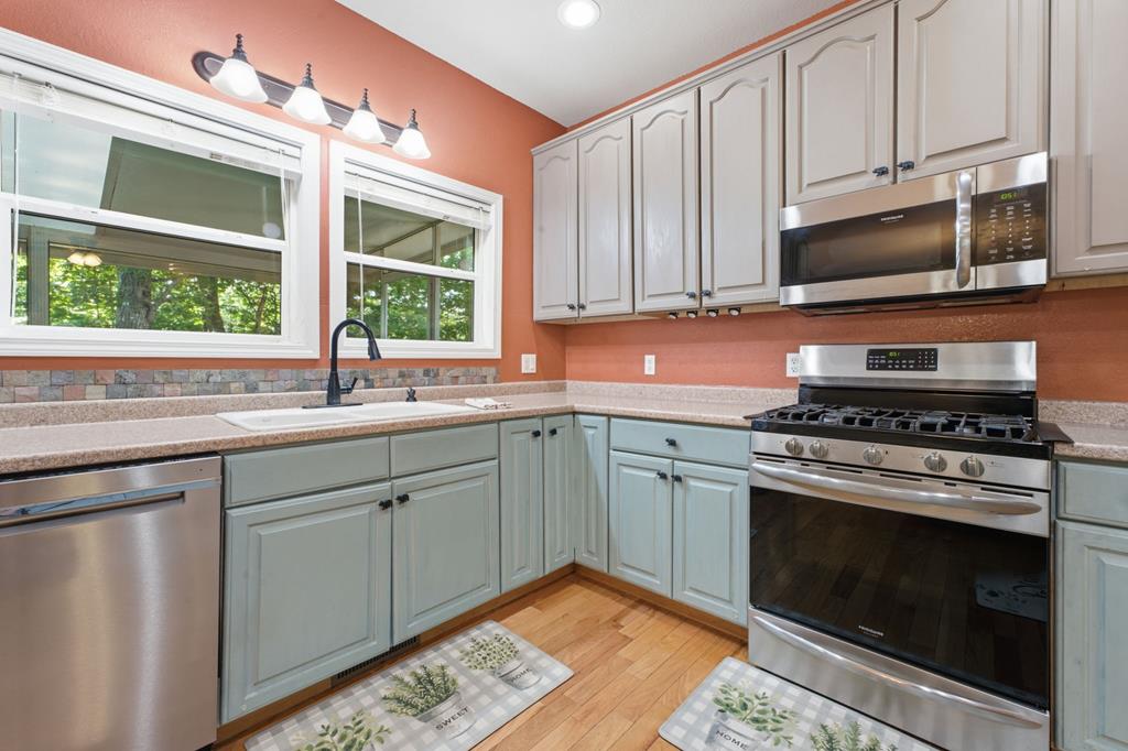 220 Bear Mountain Road