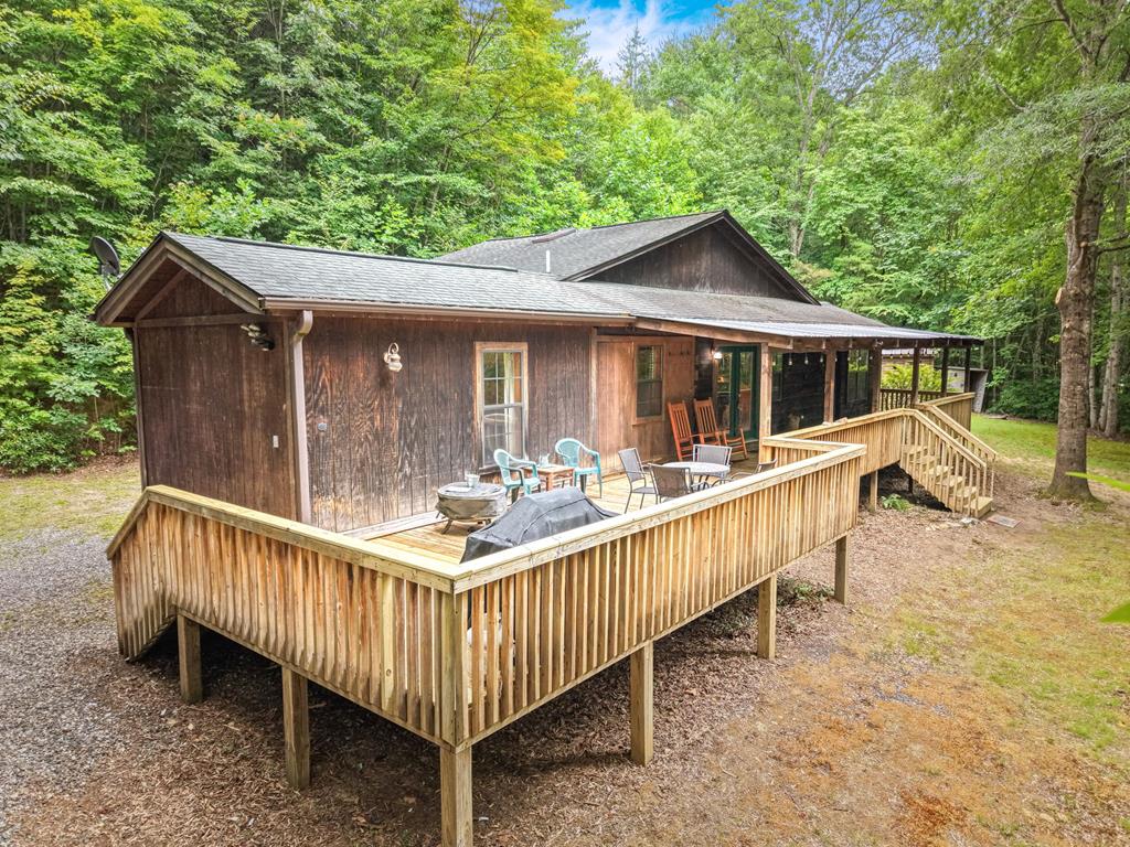 1350 Thomas Valley Road