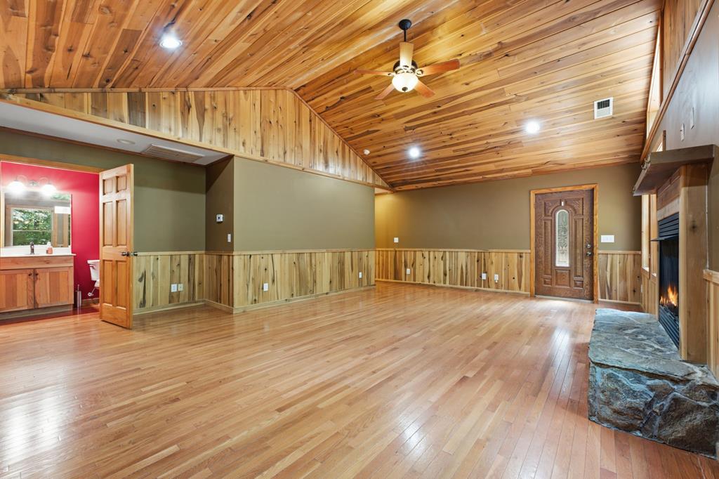252 Starling Lane