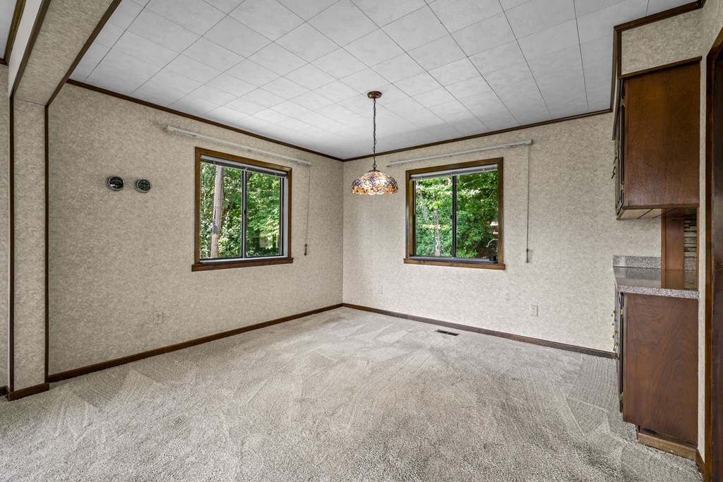 1135 Daves Creek Rd
