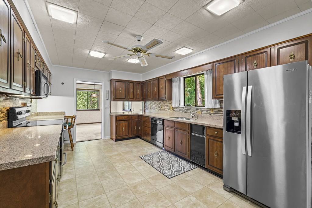 1135 Daves Creek Rd