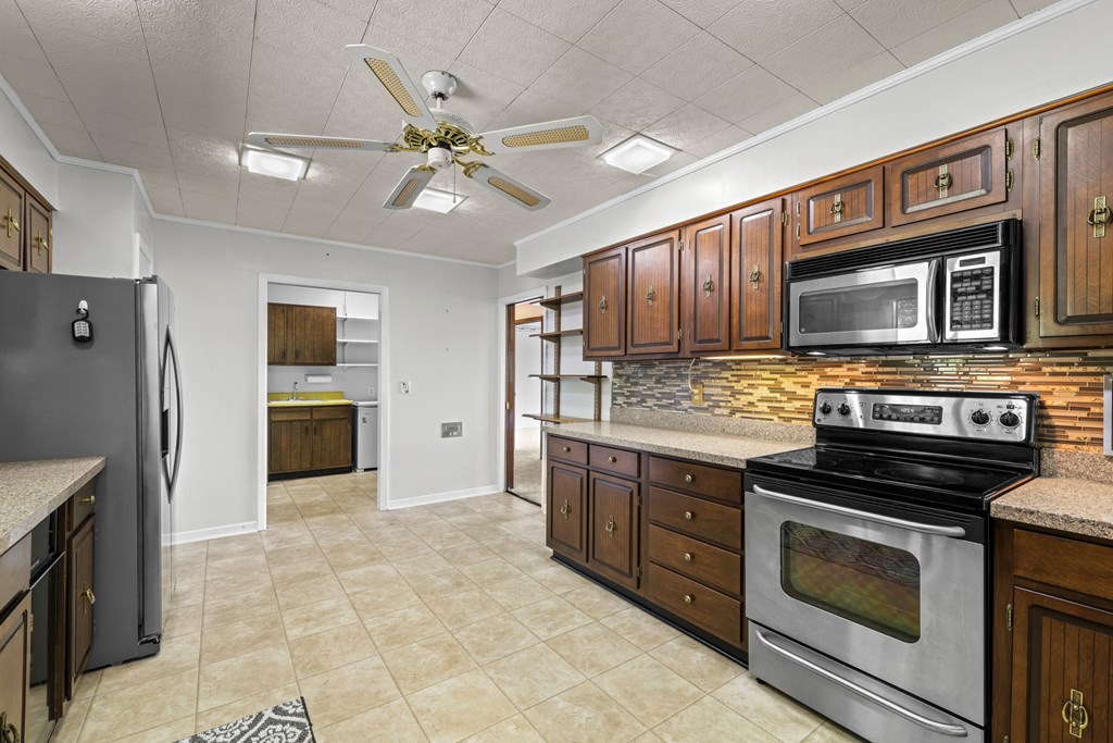 1135 Daves Creek Rd