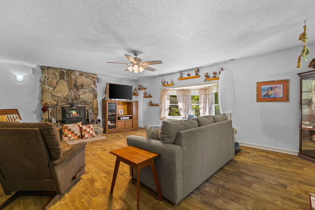 115 Autry Road