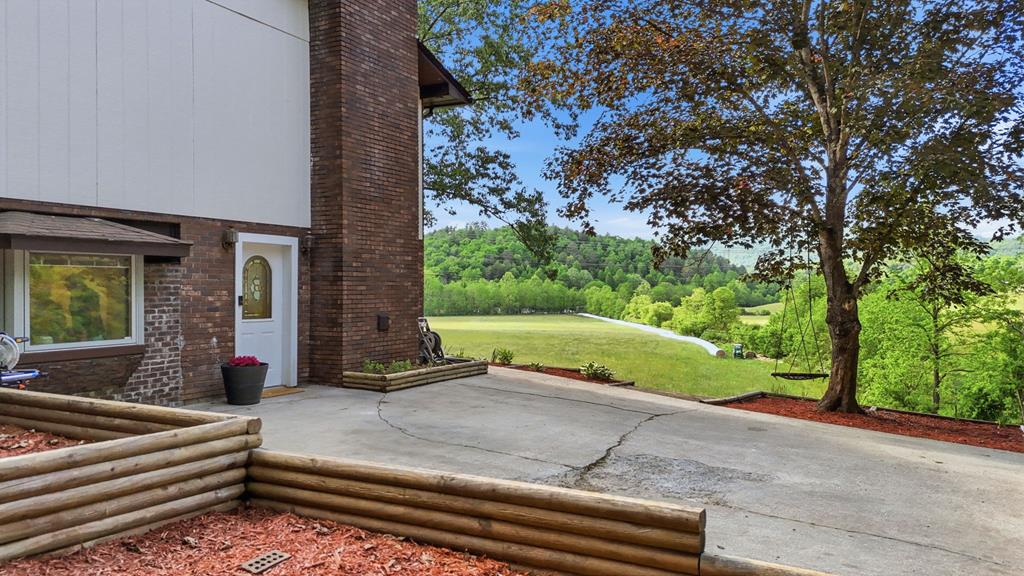 1006 Patton Rd.