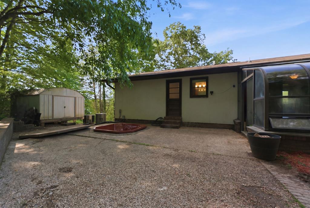 1006 Patton Rd.
